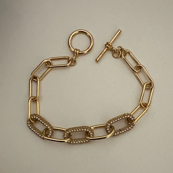 Elegant Gold and Silver Link Bracelet - Picture 4 of 4